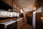 Houseboat-AirBnB-kitchen