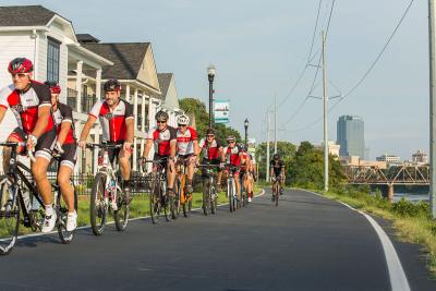 Bikers-on-Rockwater-Trail